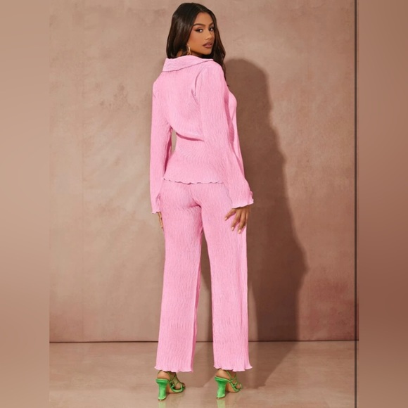 Barbie core Shirt & Wide Leg Pants Set - Picture 4 of 6